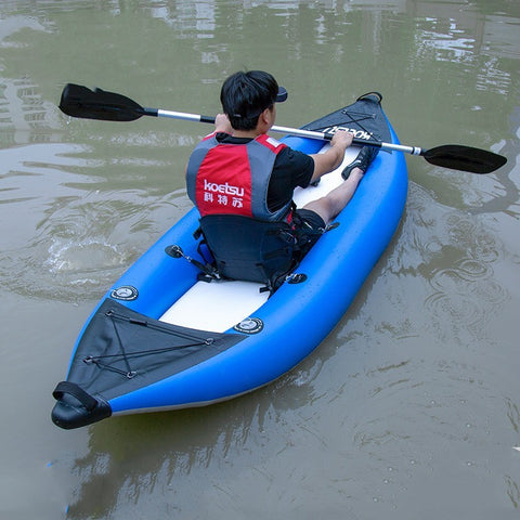 Enkle og doble kajakker i kraftig PVC for rafting, fiske og fritid - komplett