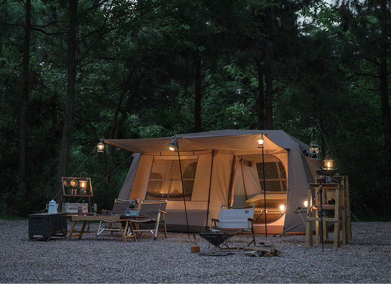 Stort telt med to rom som bygger skikkelig leirfølelse