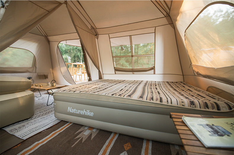 Stort telt med to rom som bygger skikkelig leirfølelse